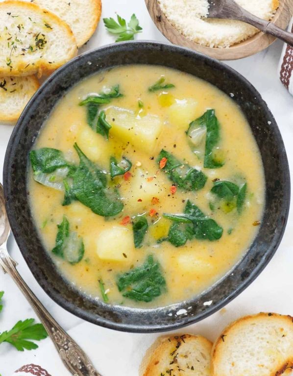 Herbed Potato and Spinach Soup