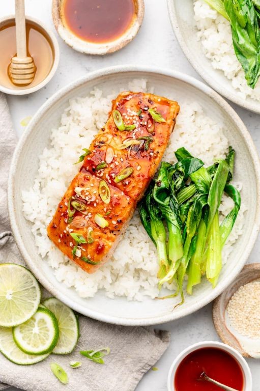 Honey Sriracha Glazed Salmon