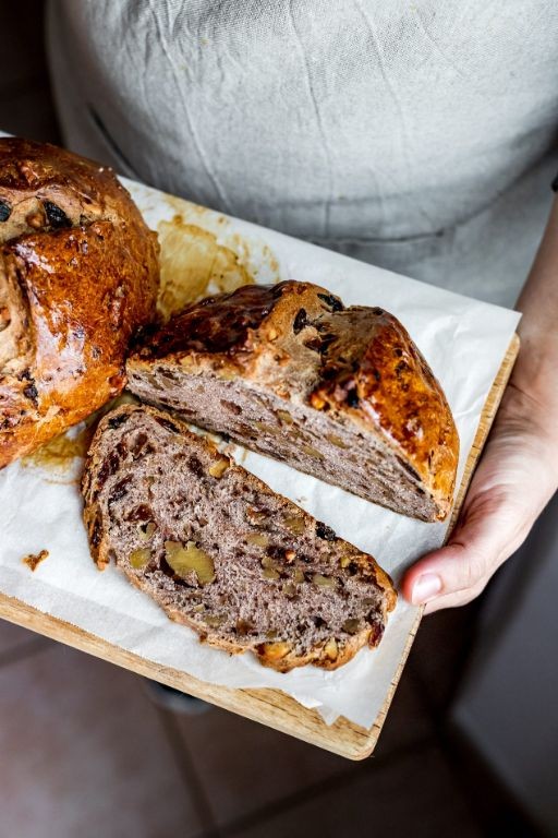 Italian Walnut Raisin Bread
