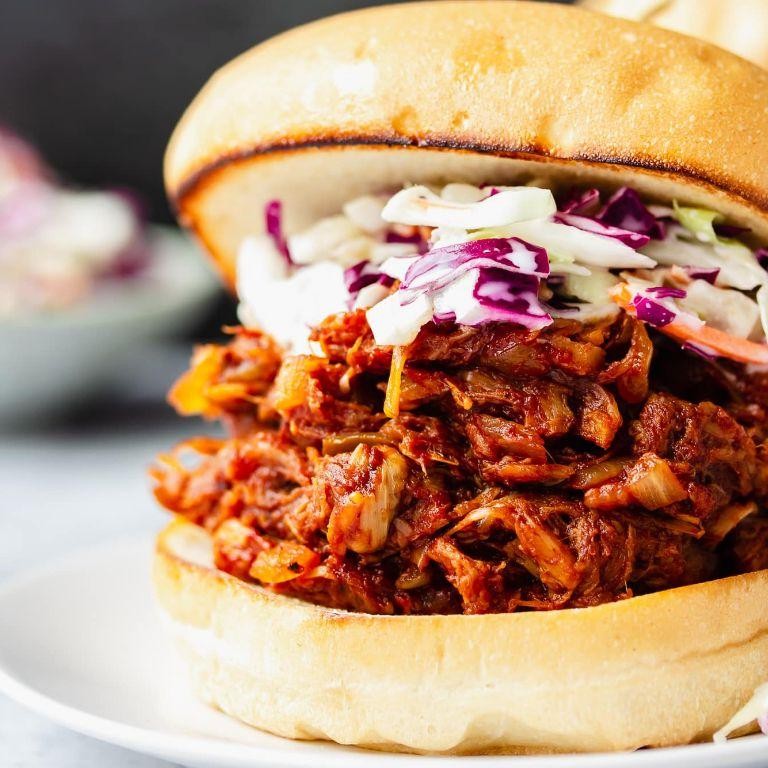 Jackfruit Pulled Pork Sandwiches