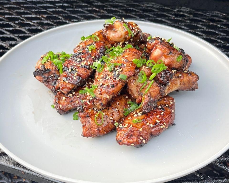 Japanese Barbecue Chicken Wings with Sesame Seeds