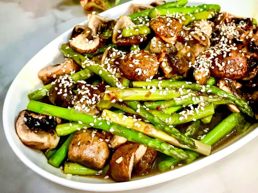 Keto Asparagus and Mushroom Stir-Fry
