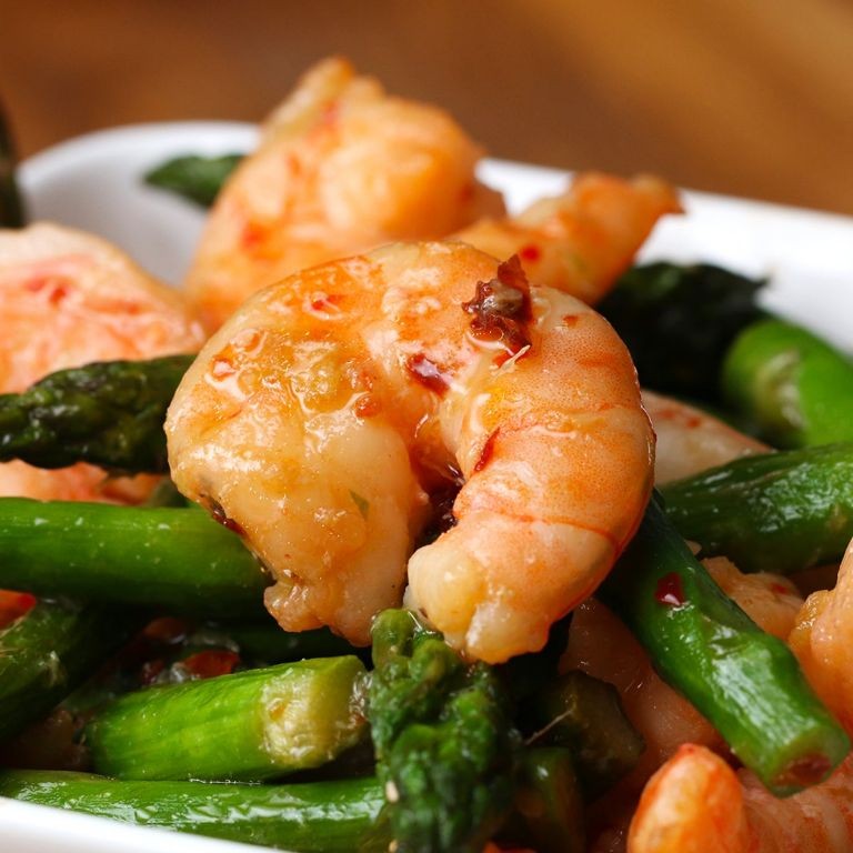 Keto Asparagus and Shrimp Stir-Fry