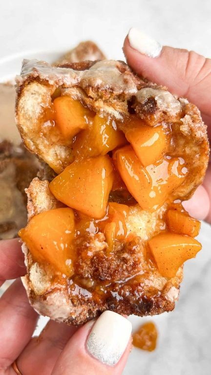 King Hawaiian Roll Peach Cobbler with Caramel Drizzle