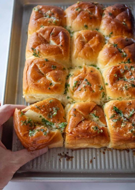 King Hawaiian Roll Pull-Apart Garlic Bread