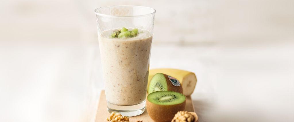 Kiwi and Chia Seed Detox Smoothie