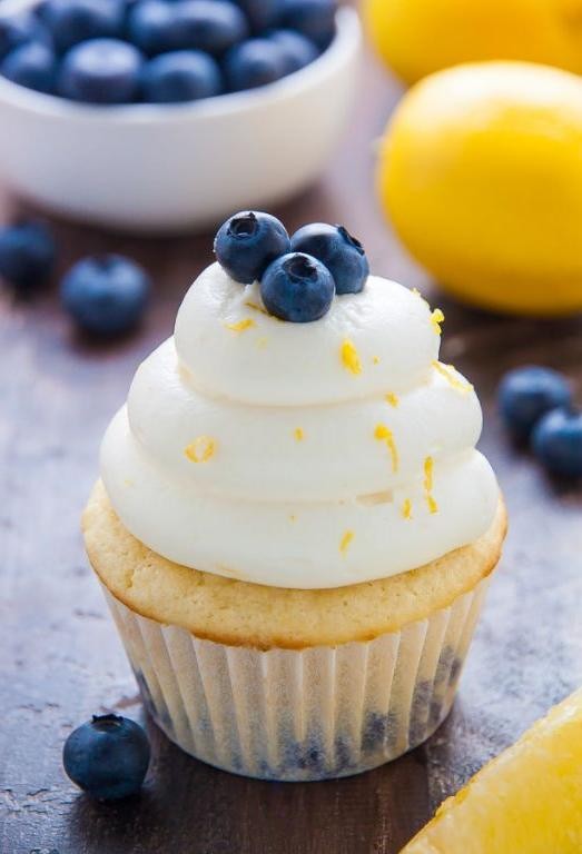 Lemon Blueberry Summer Cupcakes