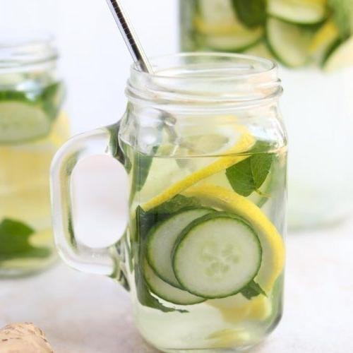 Lemon Cucumber Mint Detox Juice