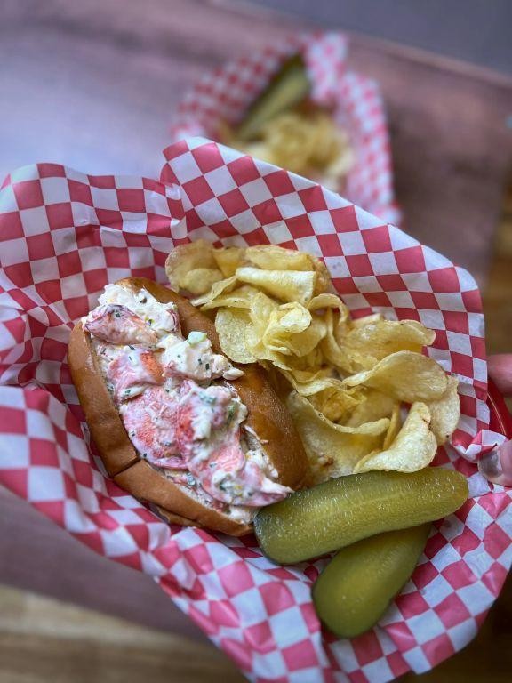 Lemon Herb Red Lobster Roll
