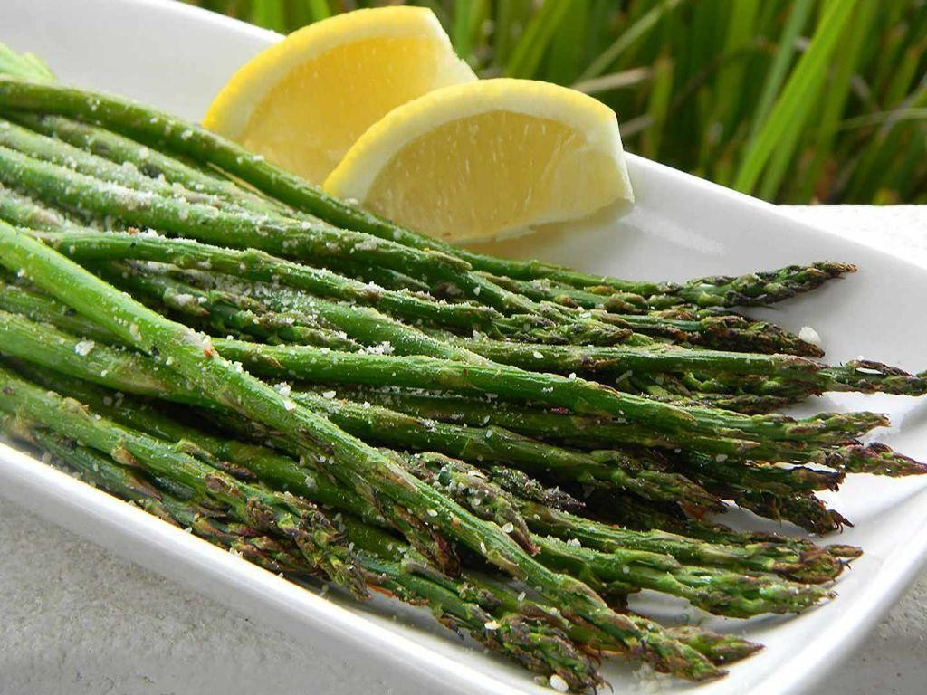 Lemon Parmesan Grilled Asparagus