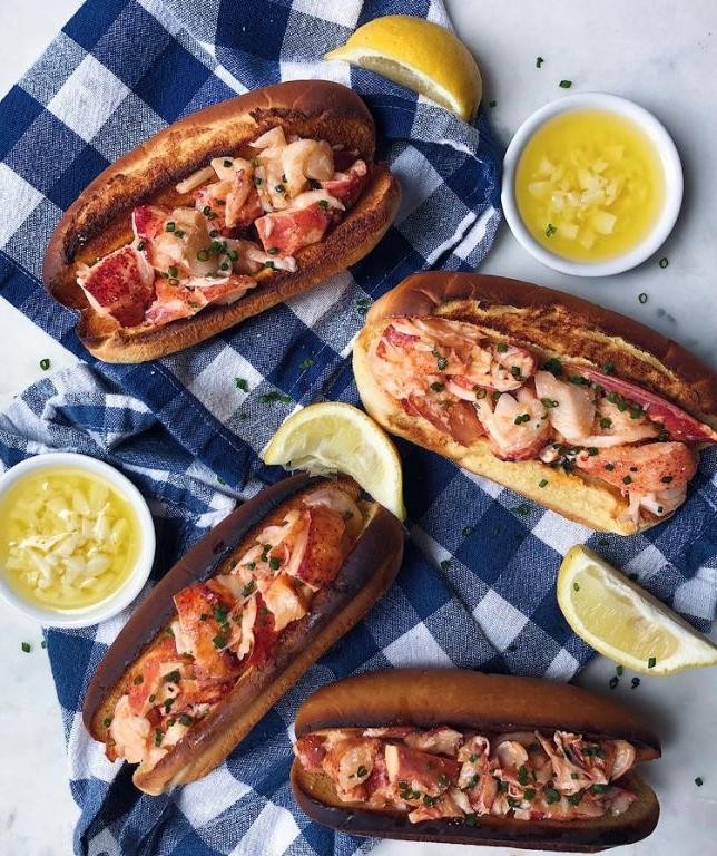 Lobster Rolls with Garlic Butter