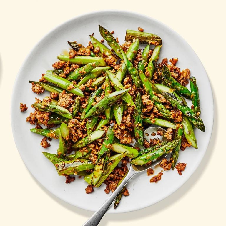 Low-Carb Ground Pork and Asparagus Stir-Fry