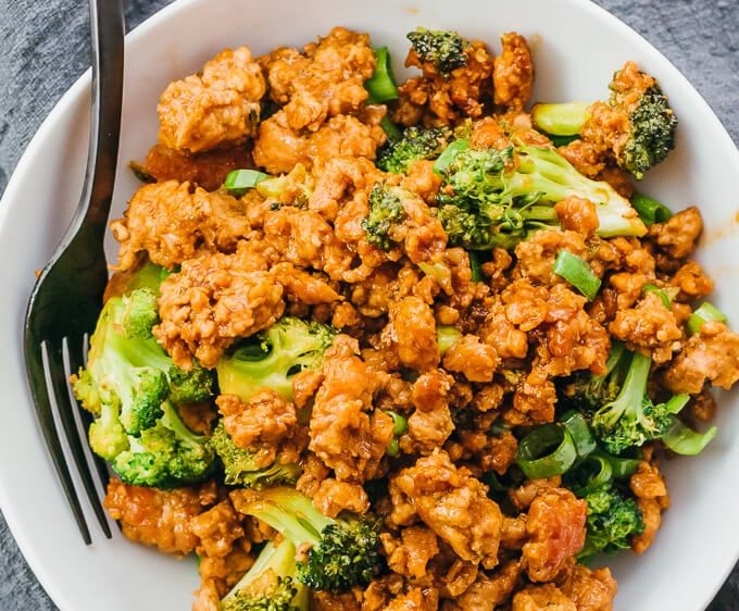 Low-Carb Ground Pork and Broccoli Stir-Fry