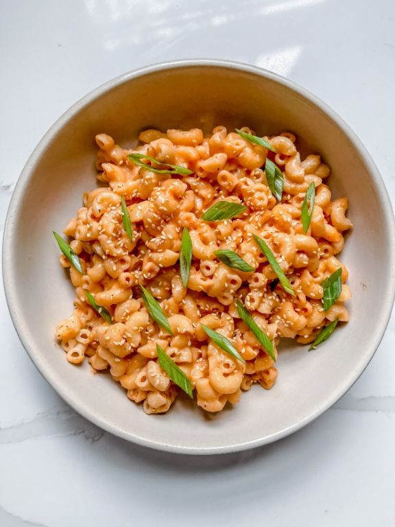 Mac and Cheese with Sriracha and Lime