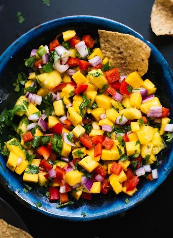 Mango Salsa with Red Onion and Cilantro