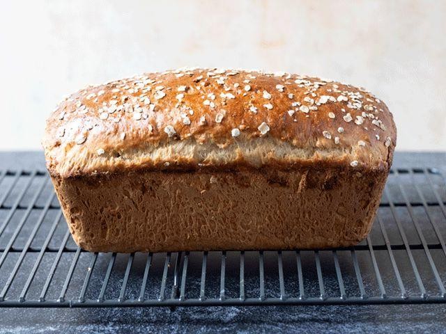 Maple Oatmeal Bread with Cinnamon