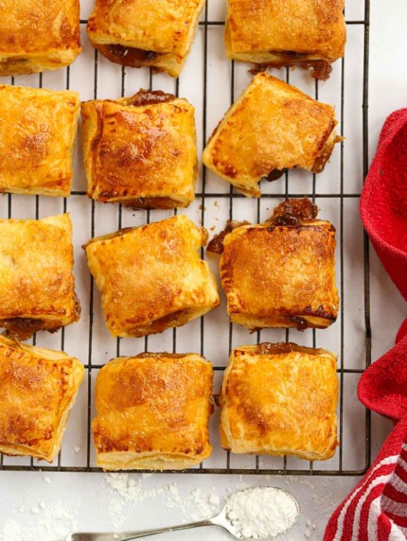 Mini Mincemeat Pies with Puff Pastry