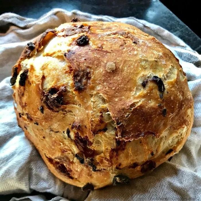 Olive and Sun-Dried Tomato Loaf
