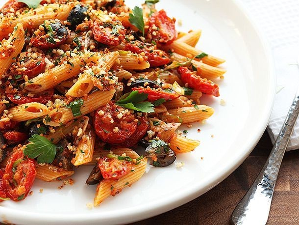 Olive and Sun-Dried Tomato Pasta