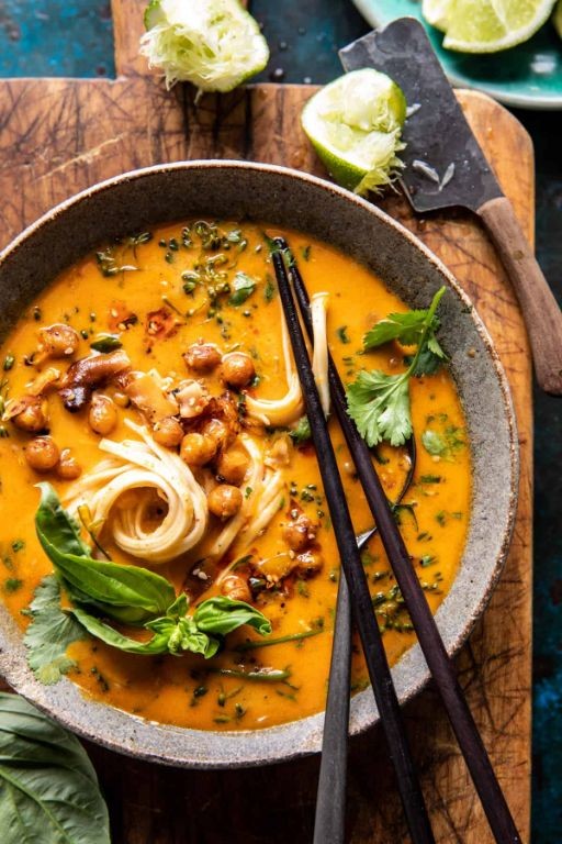 One Pot Vegan Coconut Curry Noodles
