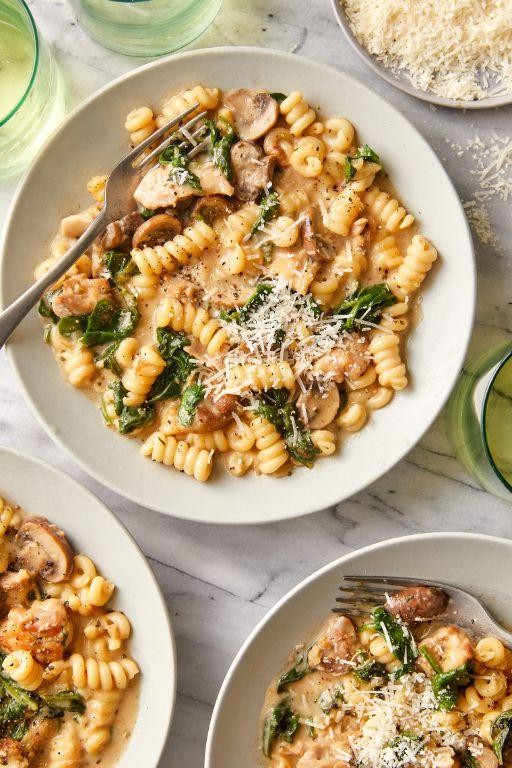 One-Pot Chicken and Mushroom Pasta