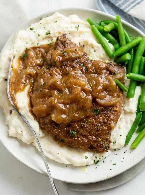 Oven-Roasted Cube Steak with Potatoes
