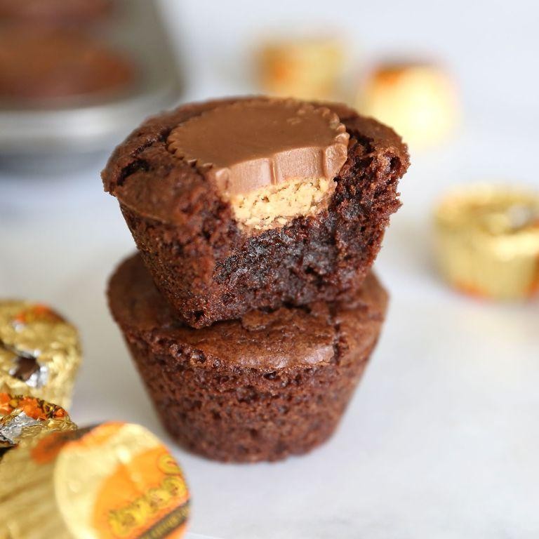 Peanut butter stuffed mini brownie bites