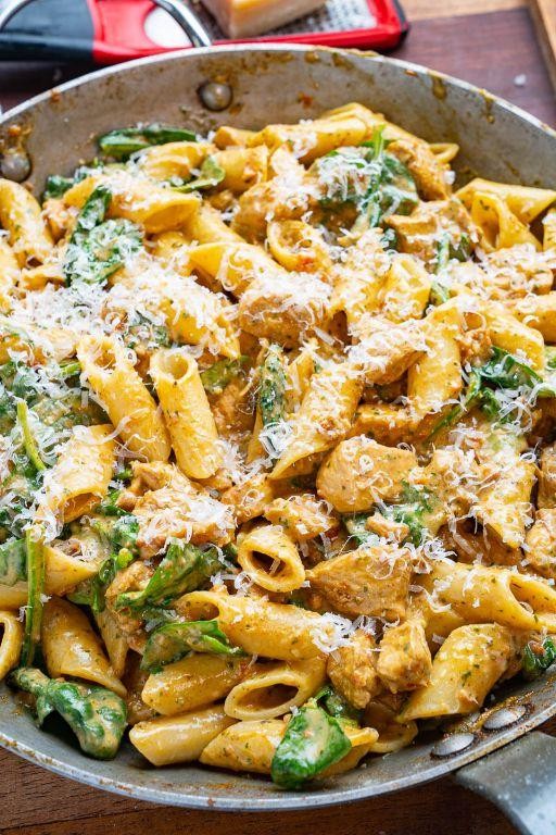 Pesto Chicken and Sun-Dried Tomato Pasta
