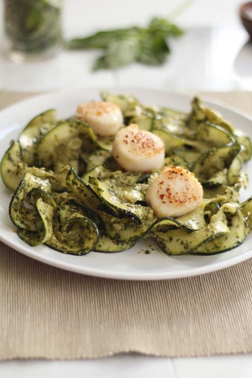 Pesto Cream Scallops with Zucchini Noodles