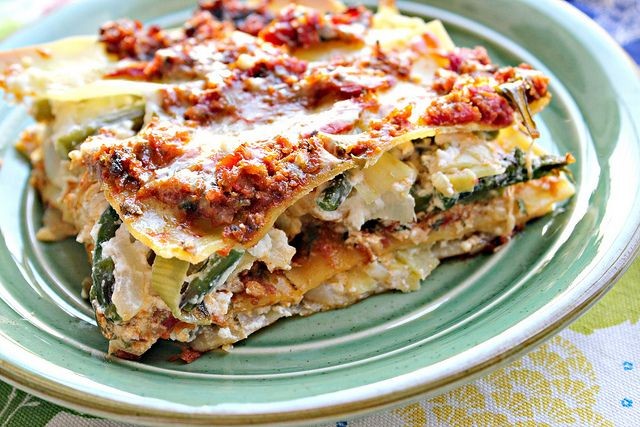 Pesto Lasagna with Sun-Dried Tomatoes