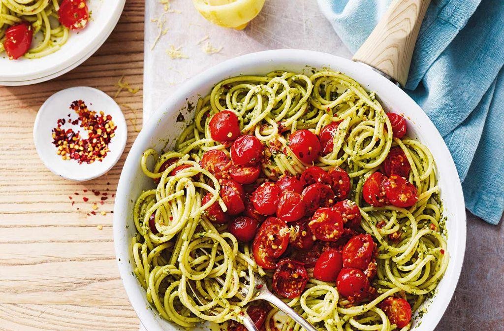 Pesto Pasta with Cherry Tomatoes