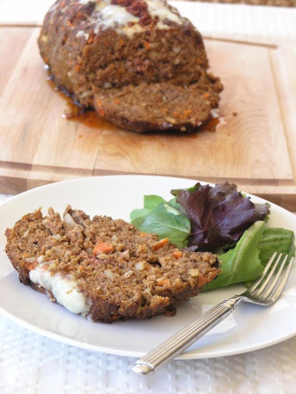 Pesto and Sun-Dried Tomato Crockpot Meatloaf