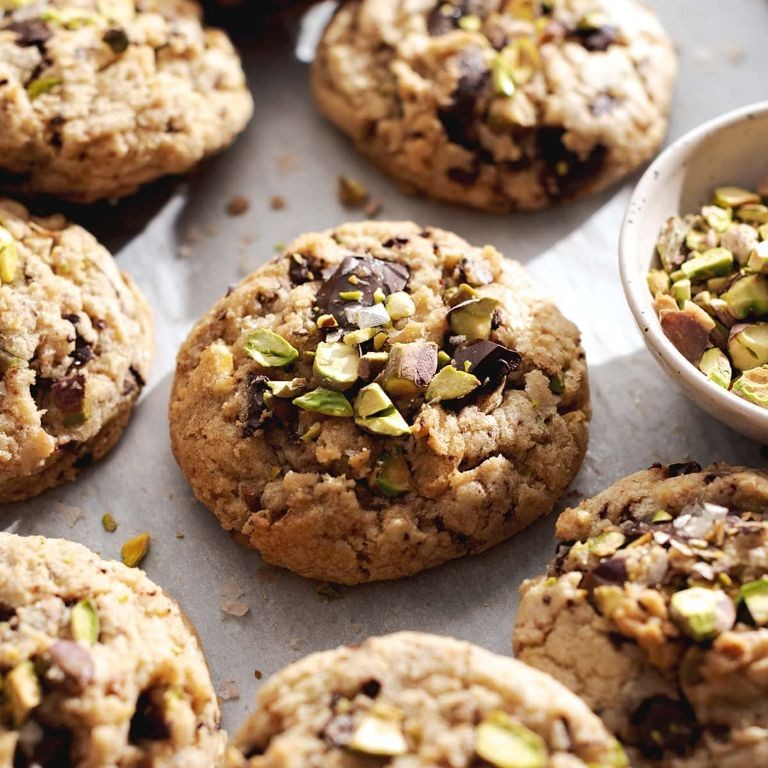 Pistachio Chocolate Chip Cookies