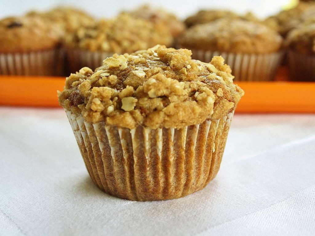 Pumpkin Pie Mix Muffins with Streusel Topping