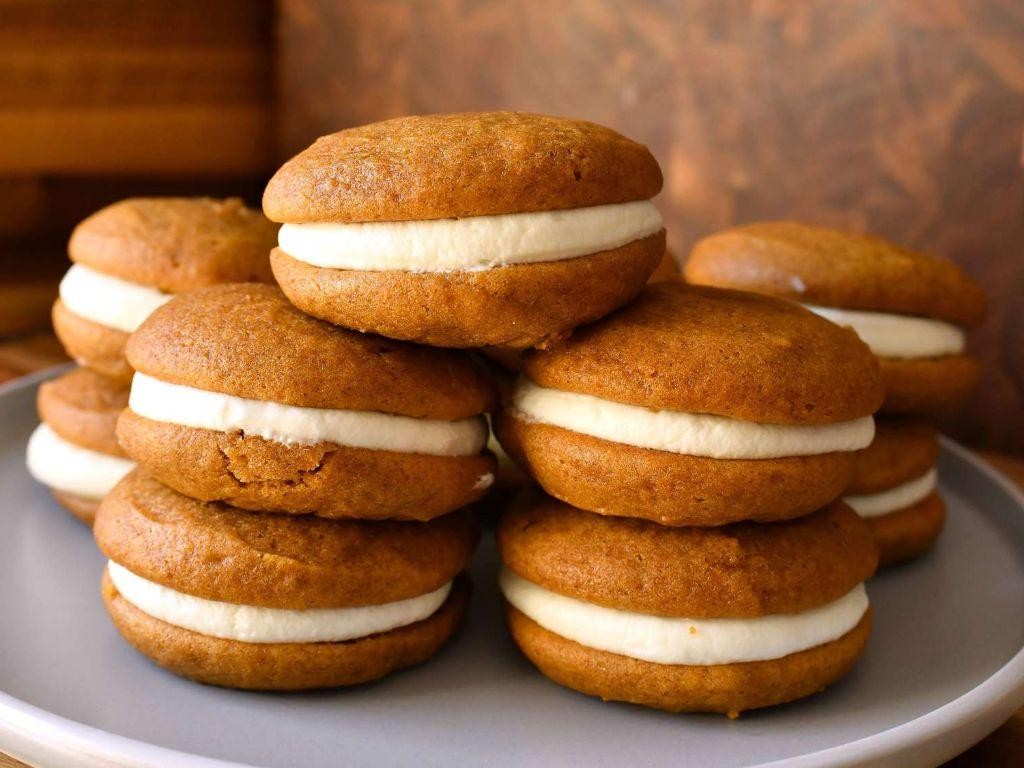 Pumpkin Whoopie Pies