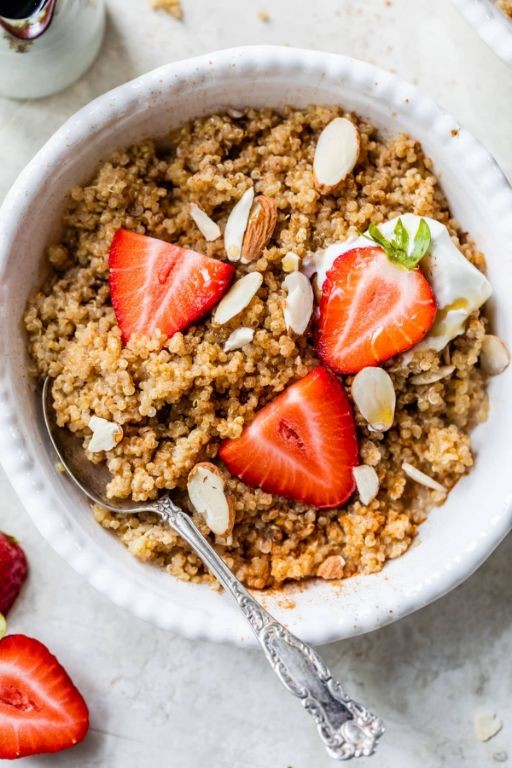 Quinoa Breakfast Bowls with Almond Butter