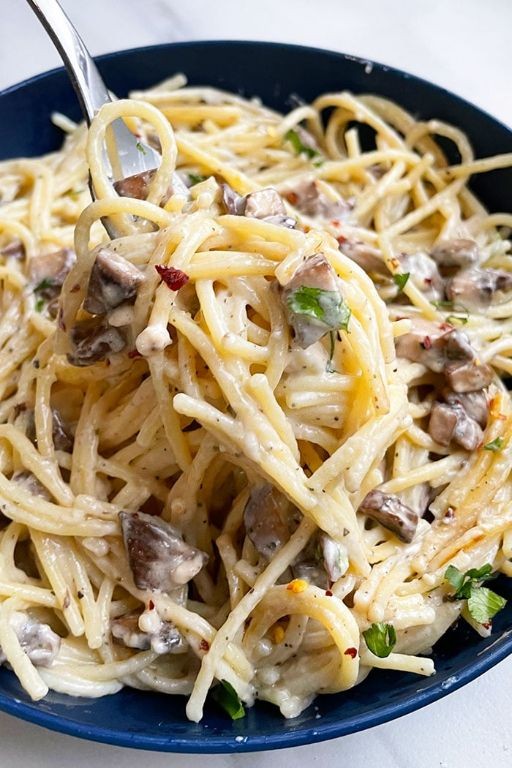 Ranch Chicken and Mushroom Crockpot Pasta