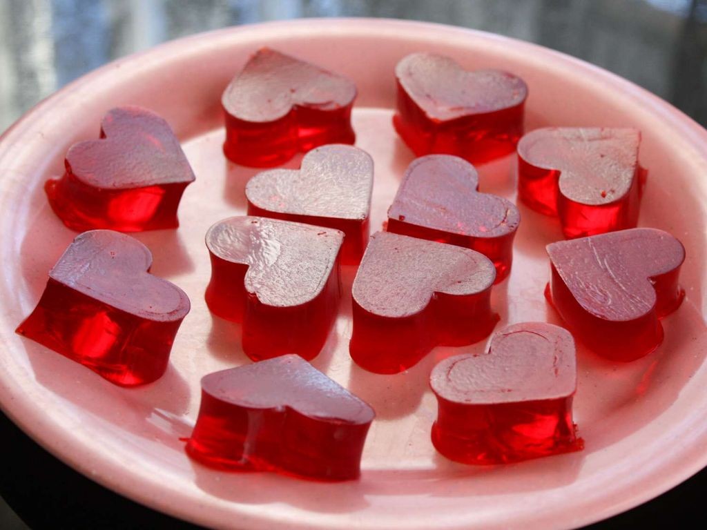 Raspberry Rose Jello Jigglers