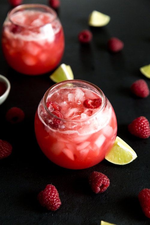Raspberry Vodka Ginger Fizz