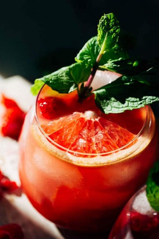Raspberry Vodka Paloma