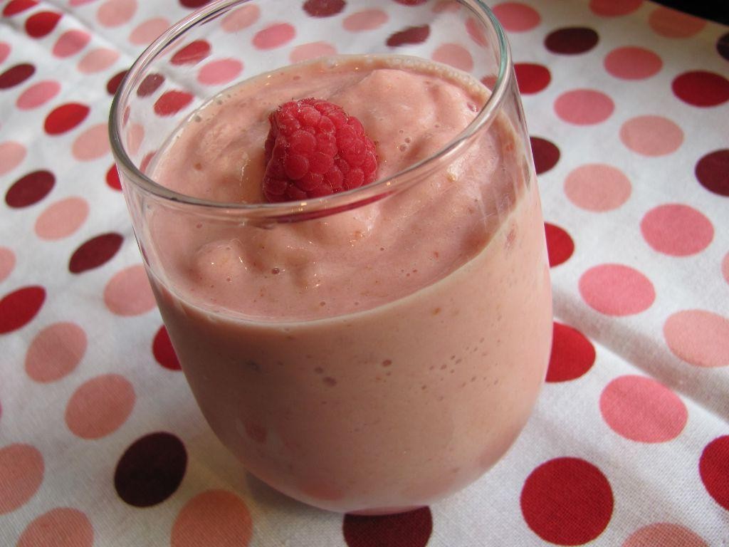Raspberry Yogurt Weight Watcher Smoothie