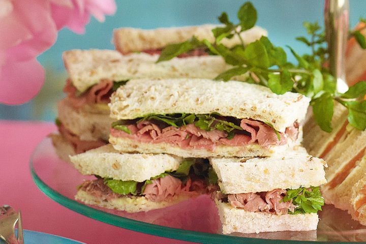 Roast Beef Sandwich with Horseradish Cream and Watercress