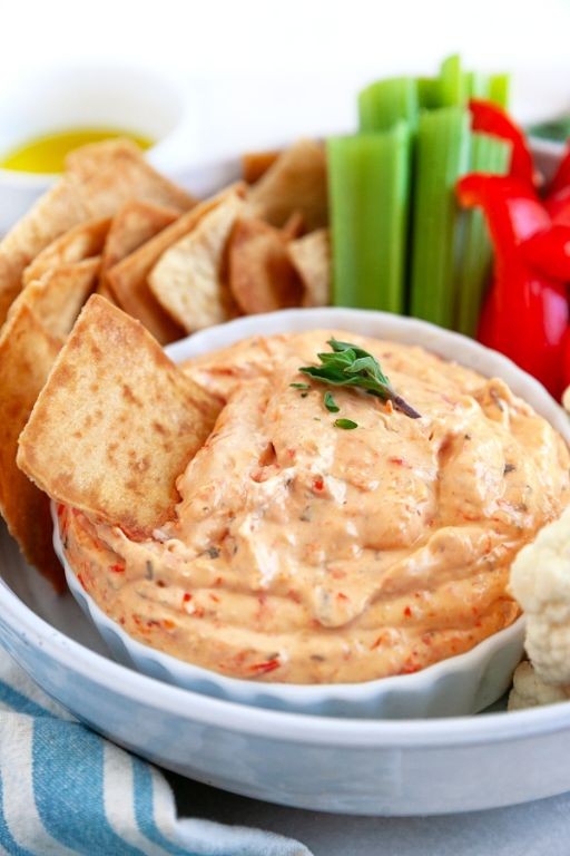 Roasted Red Pepper and Feta White Pizza Dip