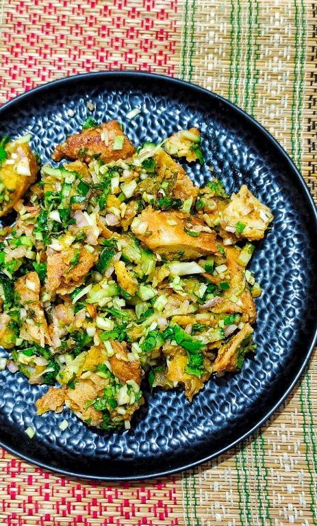 Samusa Thoke (Burmese Samosa Salad)