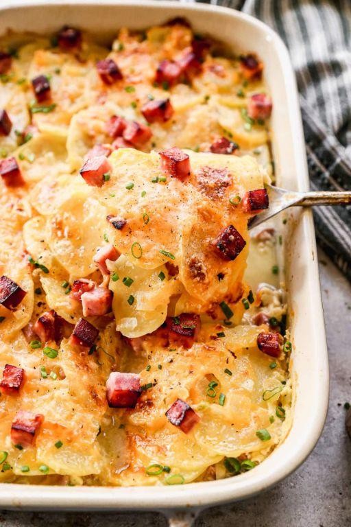 Scalloped Potatoes with Ham and Cheese