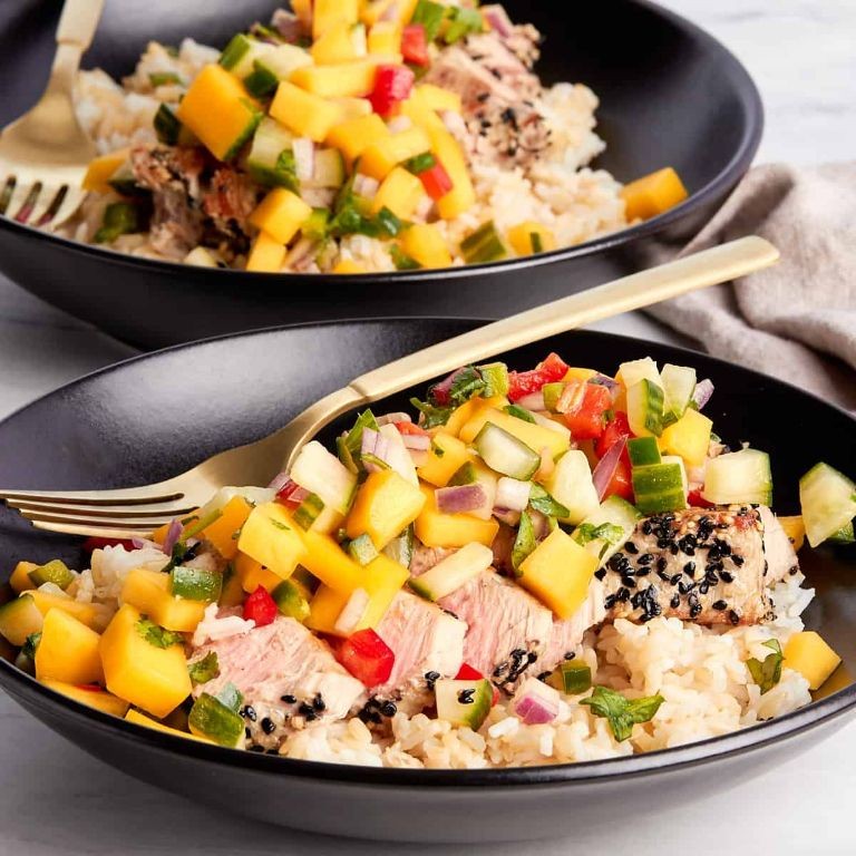 Sesame Tuna Steak with Mango Salsa