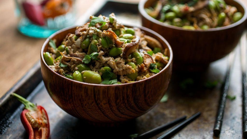 Shredded Tofu and Mushroom Stir-Fry