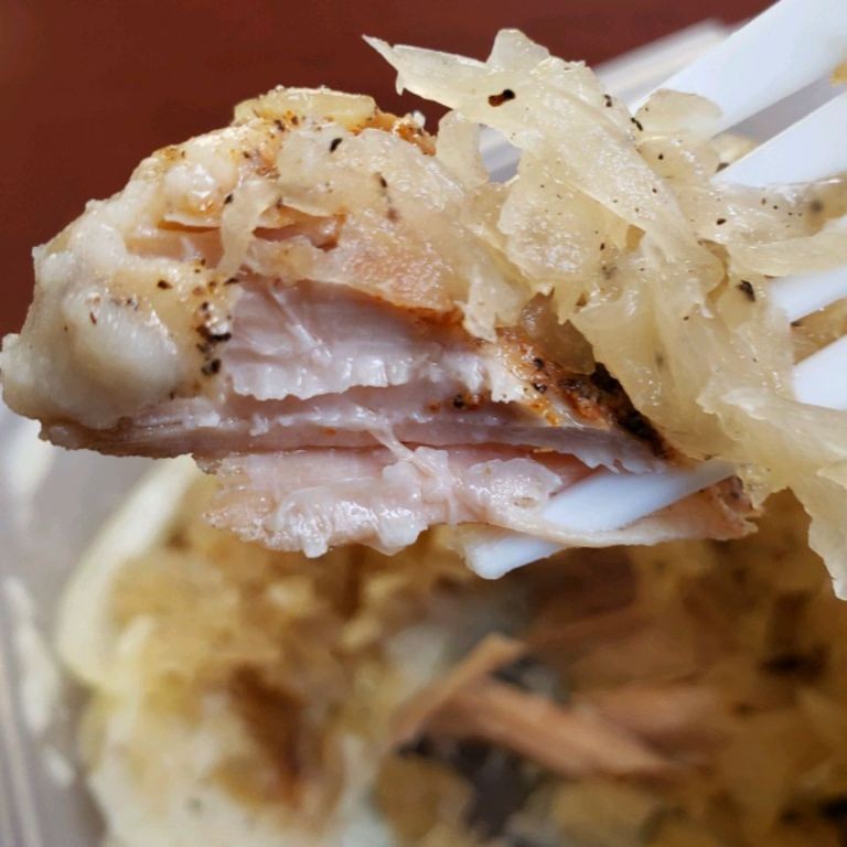 Slow Cooker Pork Chops with Sauerkraut