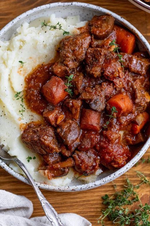 Slow-Cooker Beef Bourguignon (Low-Carb)
