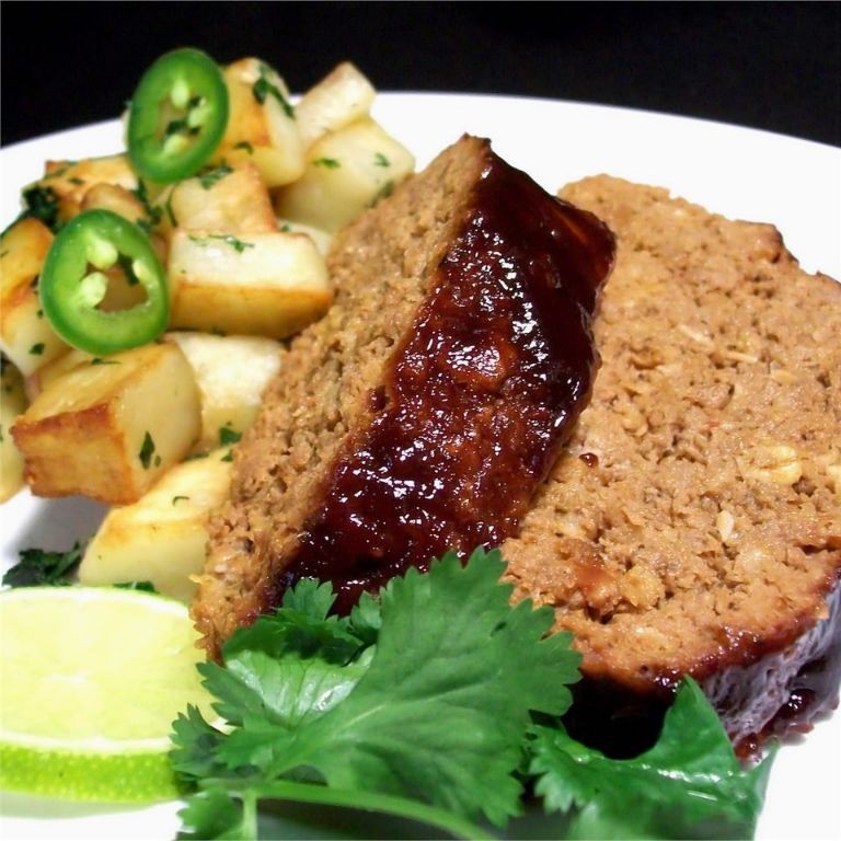 Smoky Chipotle Crockpot Meatloaf
